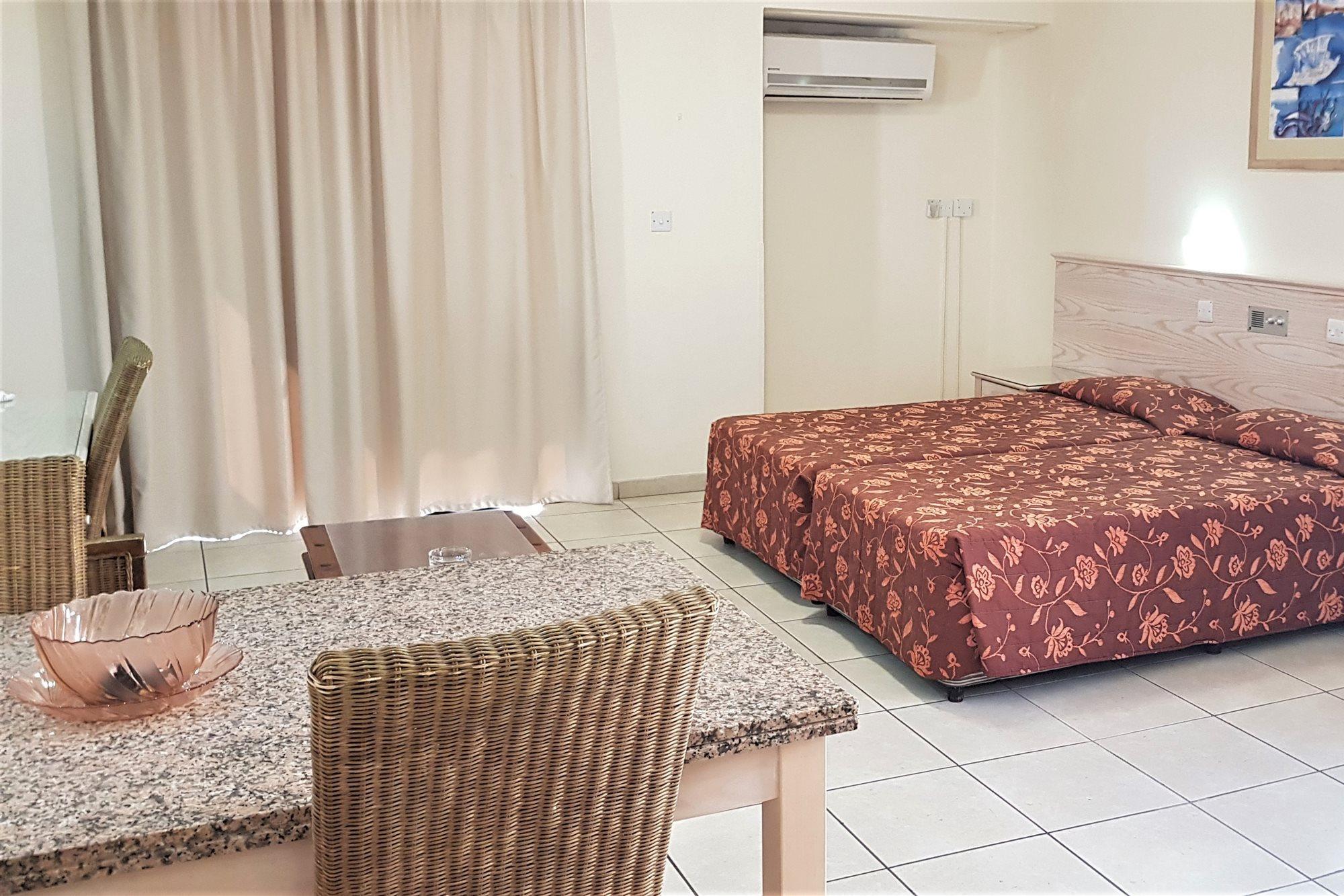 Senator Hotel Apartments - Adults Only Айя-Напа Экстерьер фото