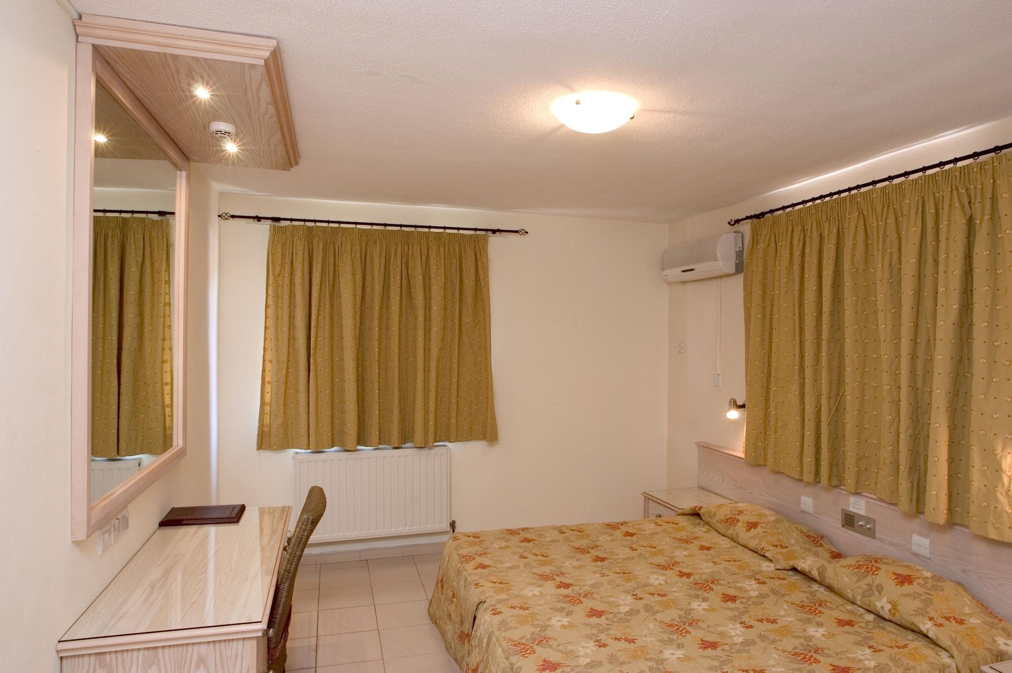 Senator Hotel Apartments - Adults Only Айя-Напа Экстерьер фото