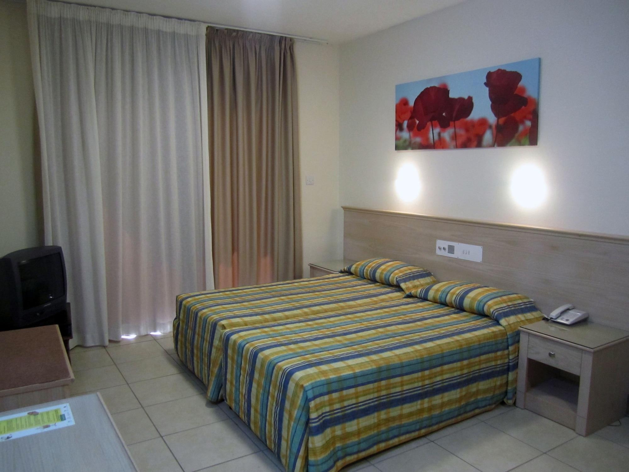 Senator Hotel Apartments - Adults Only Айя-Напа Экстерьер фото